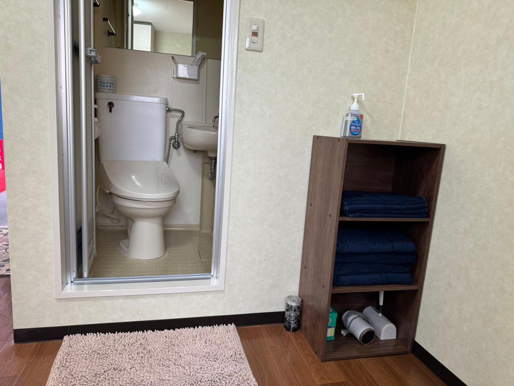 Okaeri築地町 Apartment Takamatsu Bagian luar foto
